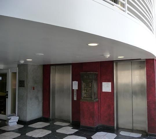 1st image of 401 Louisiana St