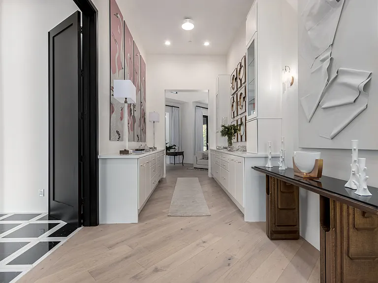 N 65th Pl — Photo 18