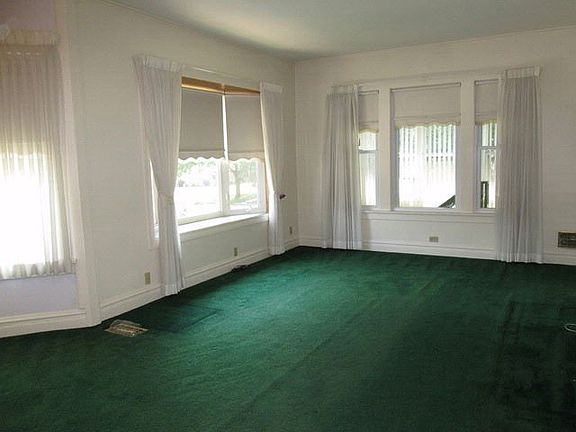 4th image of 6415 N Nordica Ave