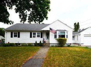 6 Oakhurst St, Worcester, MA 01605