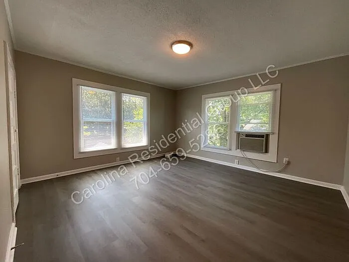 1 bed, 1.0 bath, 600 sqft, $1,050 — Photo 2