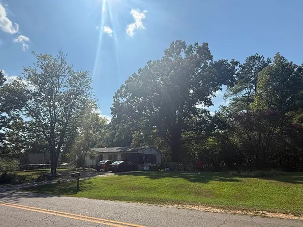 823 Hamilton Dairy Rd, Hot Springs, AR 71909