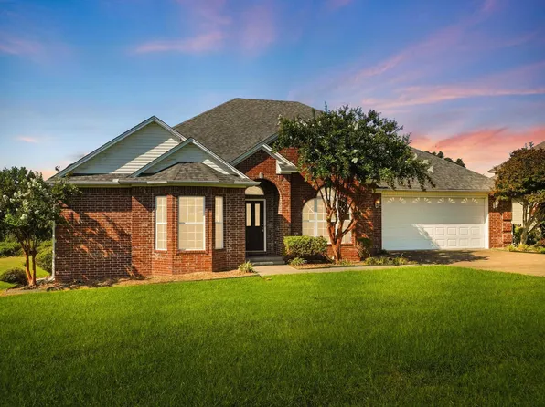 90 Emerald Ln, Greers Ferry, AR 72067