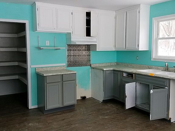 5th image of 4848 Evard Rd