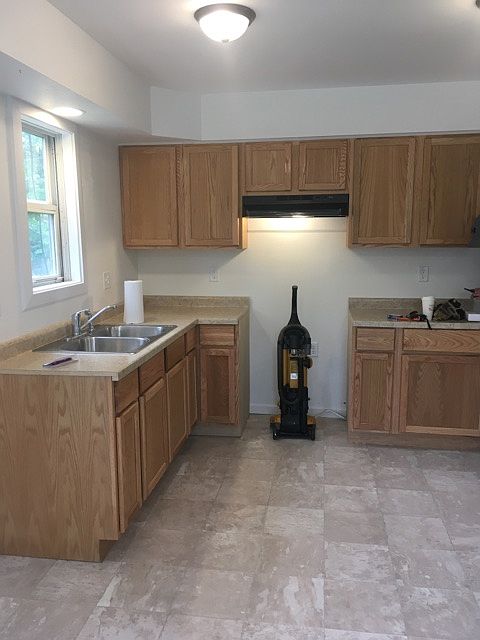1st image of 200 Hubbard St