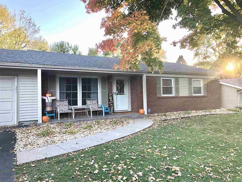 1st image of 1606 Illini Dr