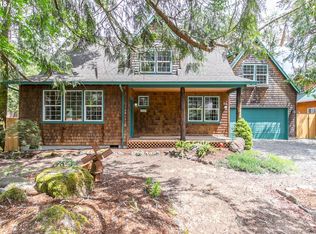65665 E Alpine Way, Rhododendron, OR 97049