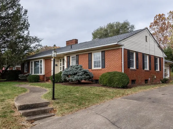 1023 Chestnut Dr, Harrisonburg, VA 22801