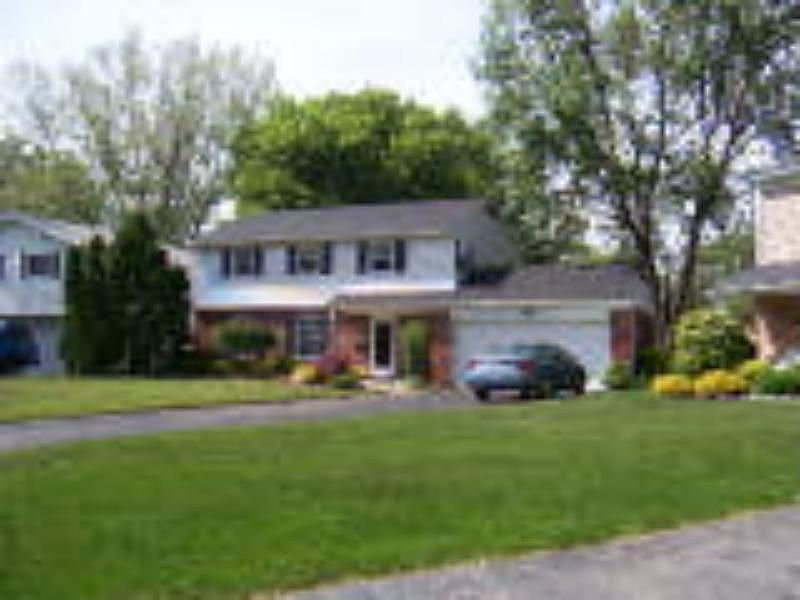2nd image of 4444 Satinwood Dr