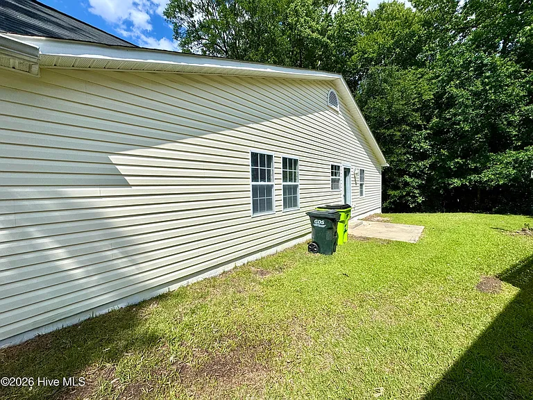 521 Jimmies Creek Dr — Photo 28