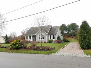 10 Cattail Dr, Westerly, RI 02891