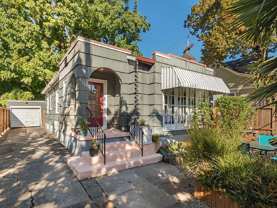 1st image of 4115 SE Gladstone St