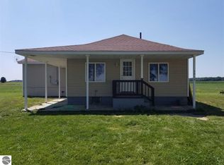 3918 S Begole Rd, Ithaca, MI 48847