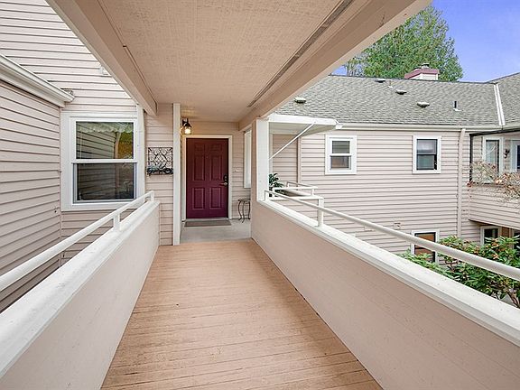 2nd image of 22133 SE 40th Ln