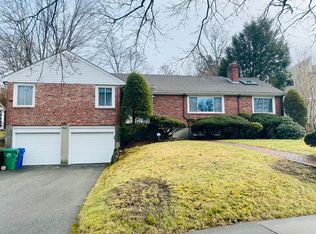 42 Cynthia Rd, Newton, MA 02459