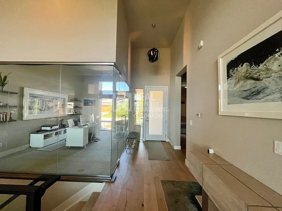 Luxury Living at Its Finest in Castle Pines — Photo 4