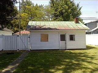 3rd image of 604 Central Ave