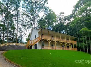 23 Arrowhead Ln, Burnsville, NC 28714