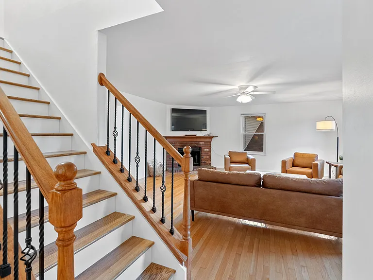 2528 Shiva Ct — Photo 8
