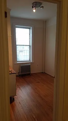 Rented by Aidonis Realty | media 1