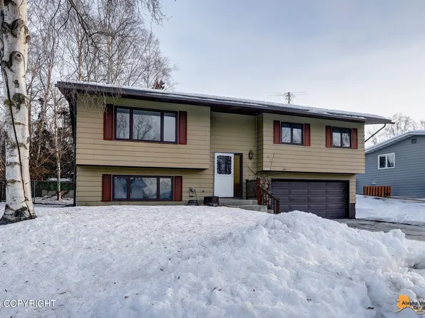 1135 Oceanview Dr, Anchorage, AK 99515