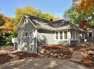 3840 Talton Pl, Deephaven, MN 55391