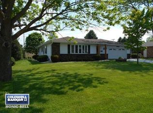 227 W Westward Dr, Elkhorn, WI