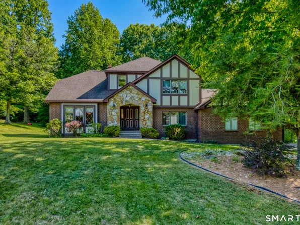 61 Putting Green Lane, Prospect, CT 06712