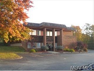 1st image of 4 Rosemar Cir