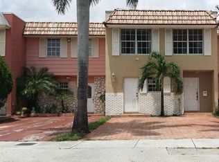 1715 W 72nd St, Hialeah, FL 33014