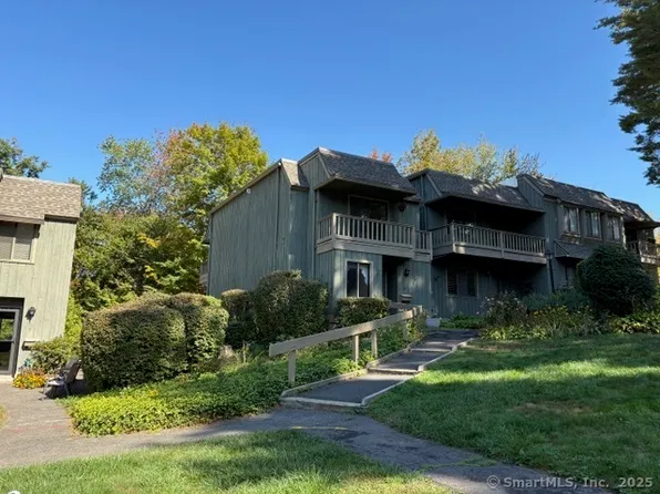 8 Village Road #8, Southington, CT 06489
