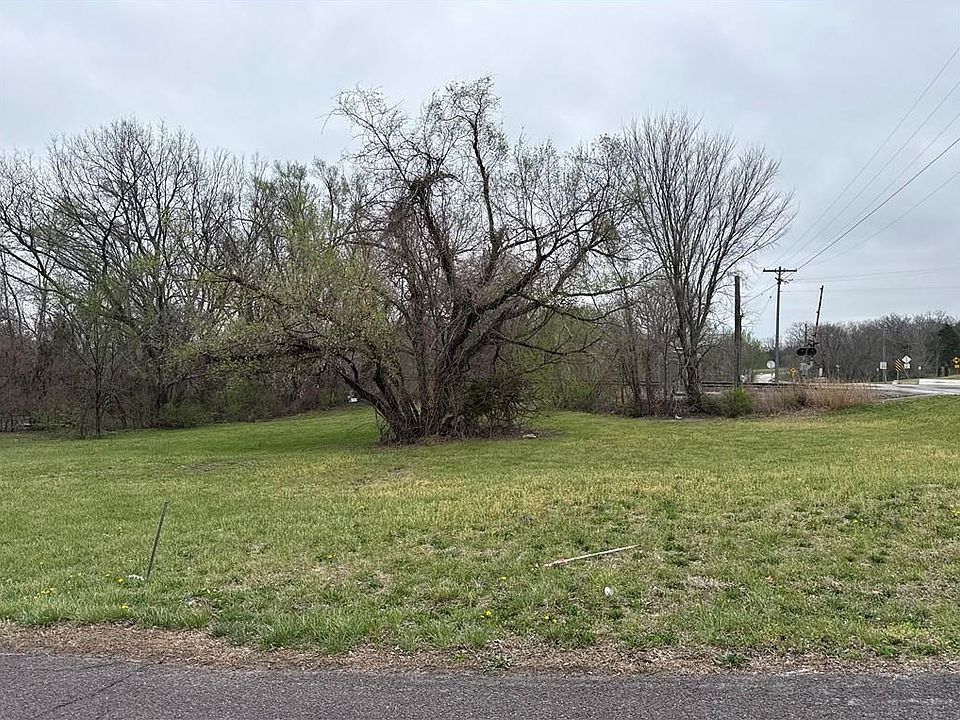 2nd image of E 5th St