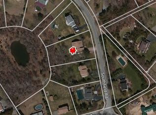 29 Southfield Rd, Baiting Hollow, NY 11933