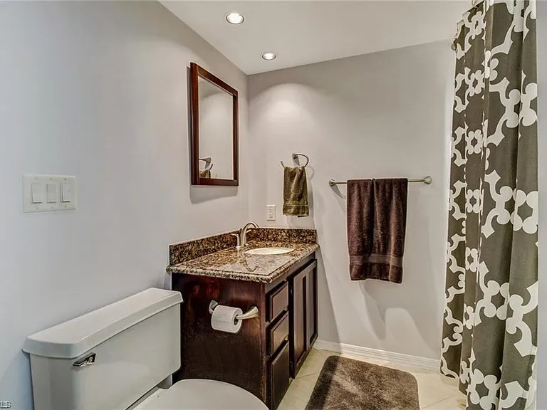 124 Cypress Way E #E5 — Photo 17
