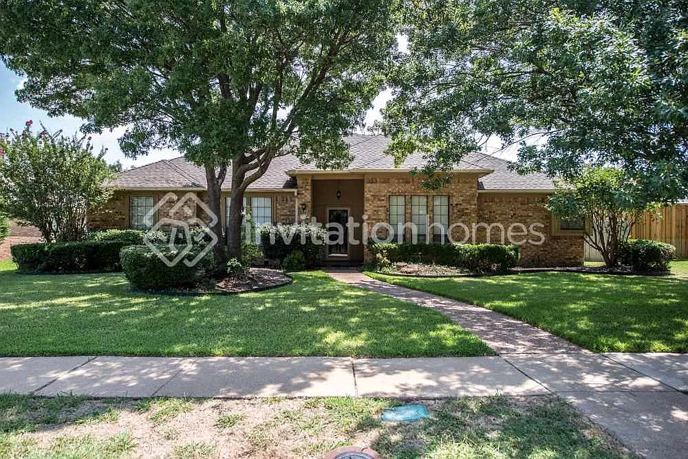 1808 Polstar Dr Plano, TX 75093 — Photo 1