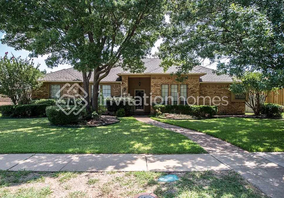 1808 Polstar Dr