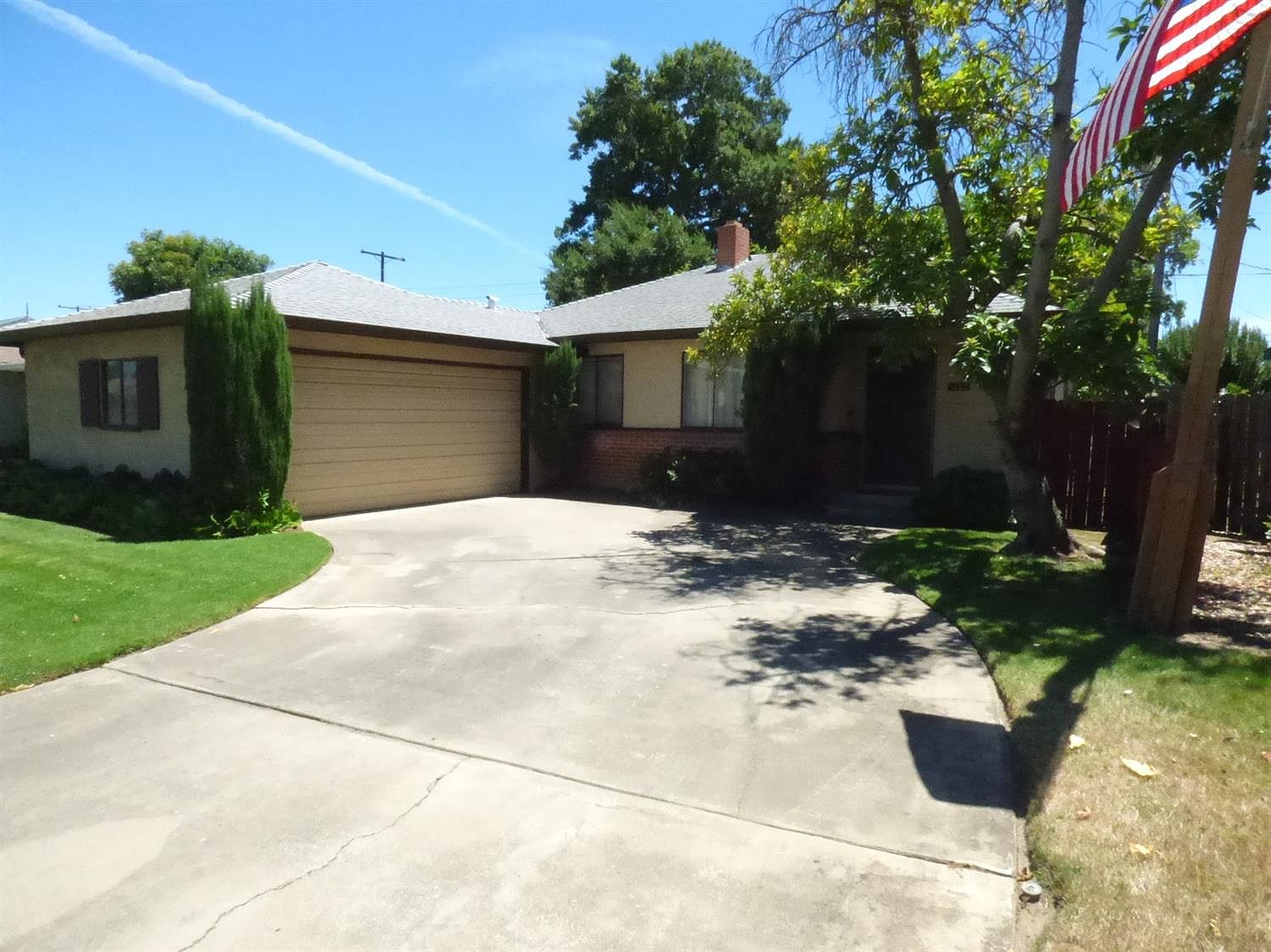1442 W Locust St, Lodi, CA 95242 Zillow