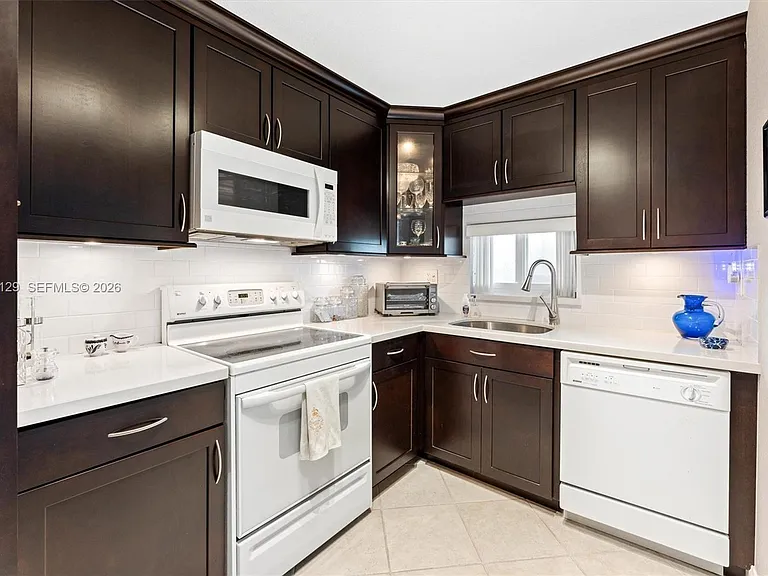 8990 S Hollybrook Blvd #210 — Photo 3