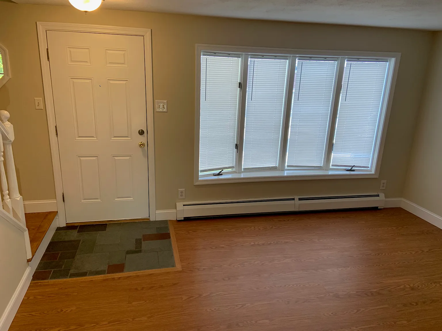 2 bed, 1.5 bath, 960 sqft, $2,050 — Photo 3