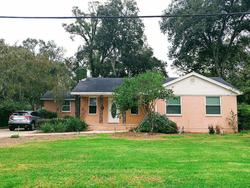 1st image of 219 Janelle Ln