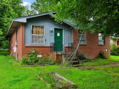 1108 E Moore St, Tullahoma, TN, 37388