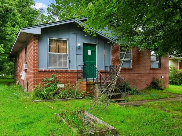 1108 E Moore St, Tullahoma, TN 37388