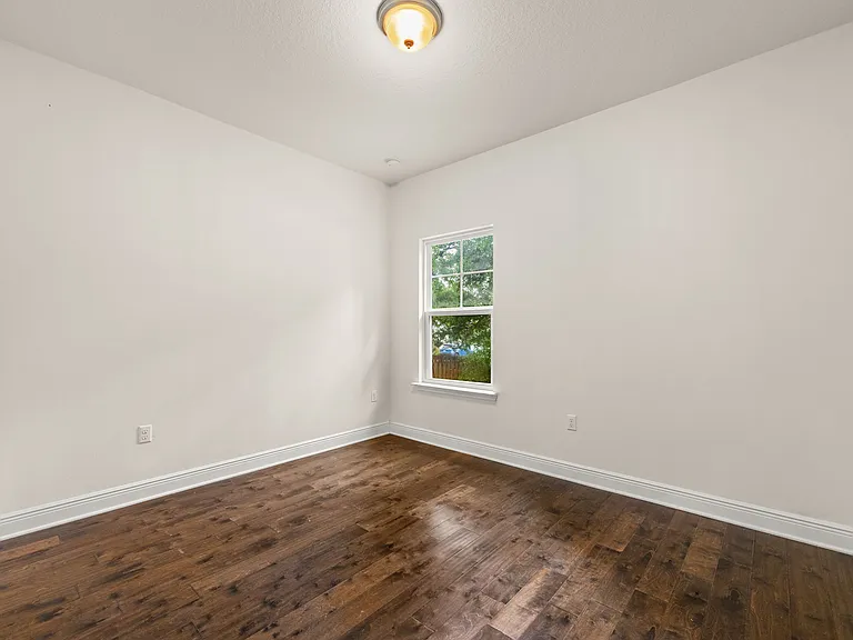 238 Benton Blvd — Photo 17