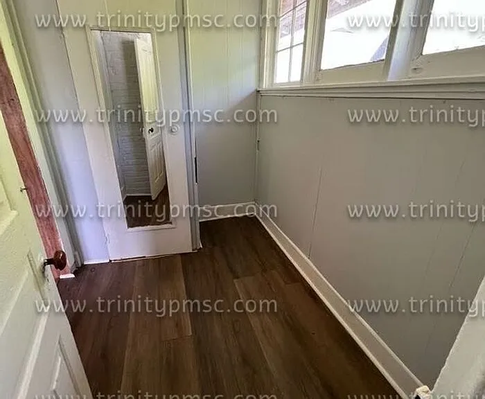 908 Ansel St — Photo 18