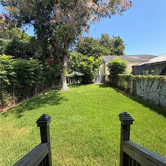 430 Homer St — Photo 10