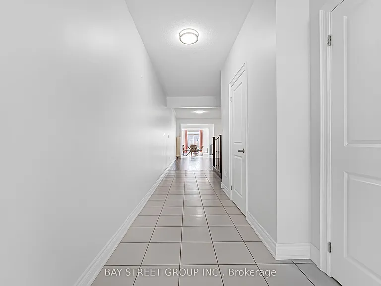 60 Mohandas Dr — Photo 6