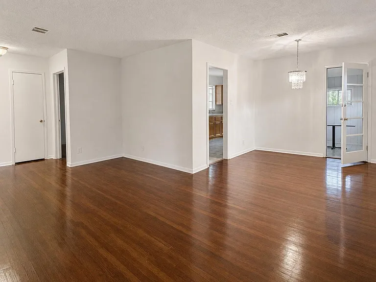 5522 Nassau Rd — Photo 5