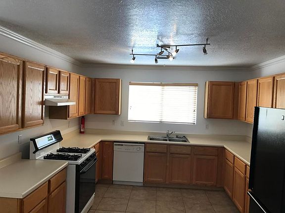2nd image of 11339 Campo Del Oso Ave NE