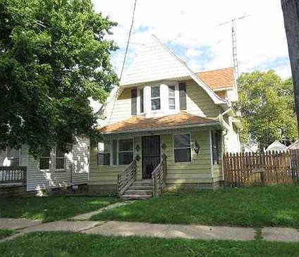 1436 Prouty Ave photo 1