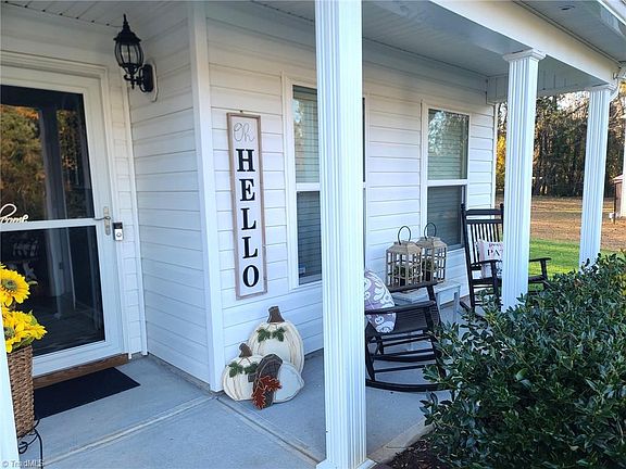 2nd image of 3717 Mocha Ln